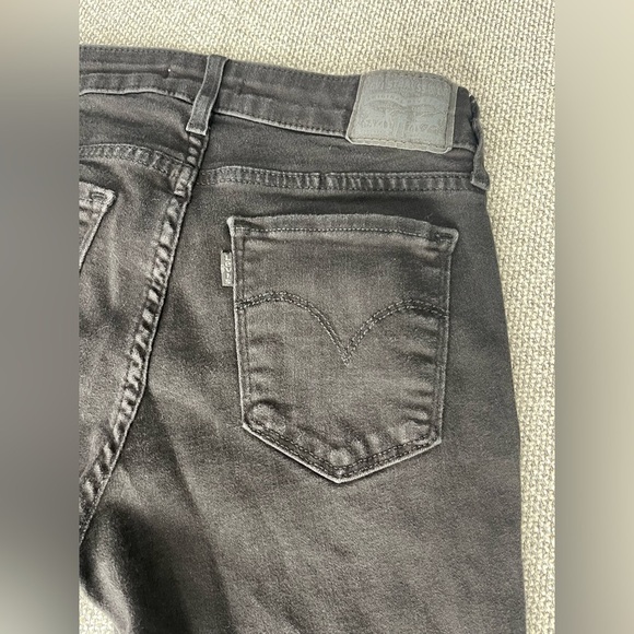 Signature by Levi Strauss Women's Black Skinny Jeans - Picture 8 of 12